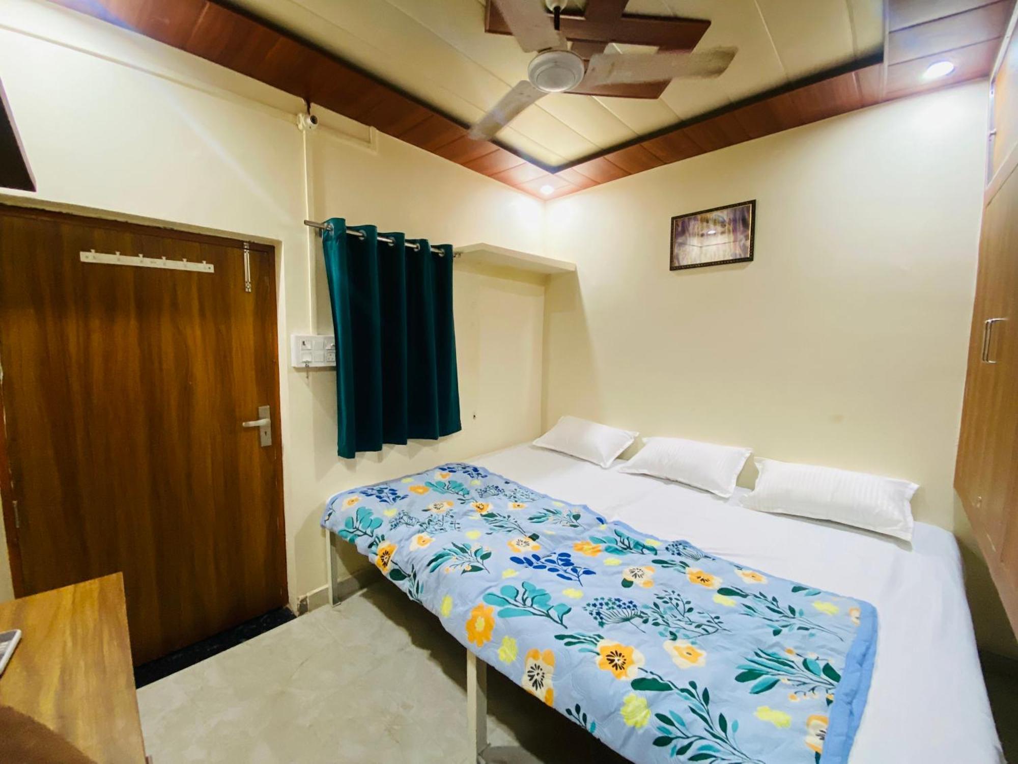 The Raman Palace- A Budget Hotel Mathura Exteriér fotografie